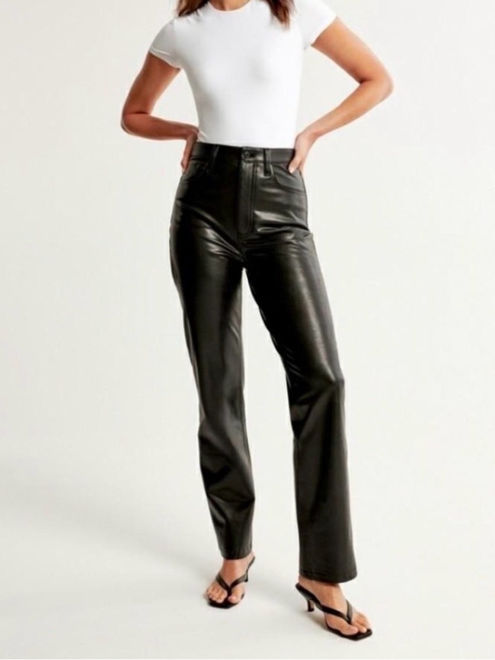 Abercrombie & Fitch 90s Straight Ultra High Rise Vegan Leather Pants Black Sz 33